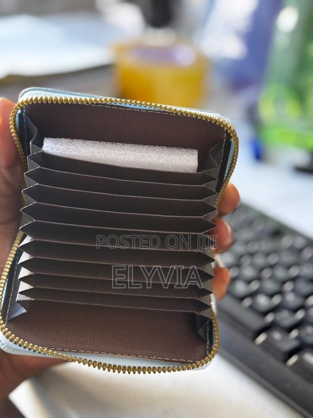 Checkered CardHolder - thumbnail 2