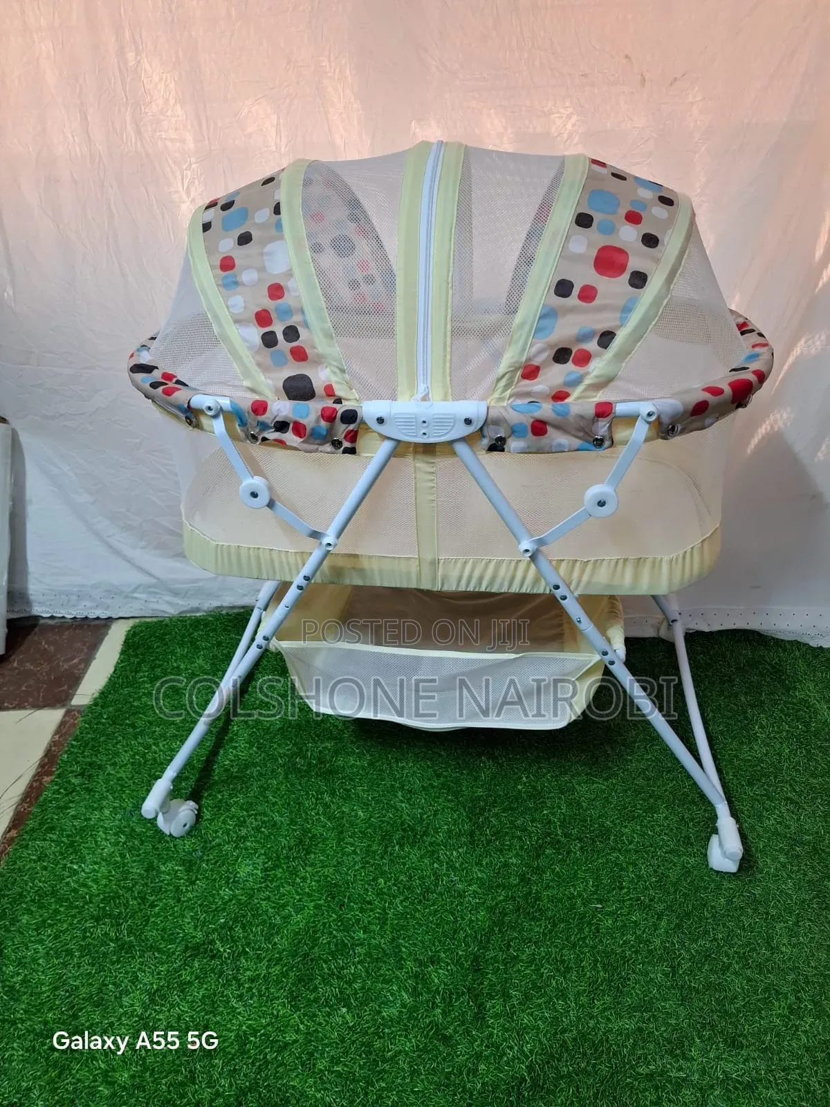 Foldable Newborn Baby Bassinet With Mesh Sides Storage Basket