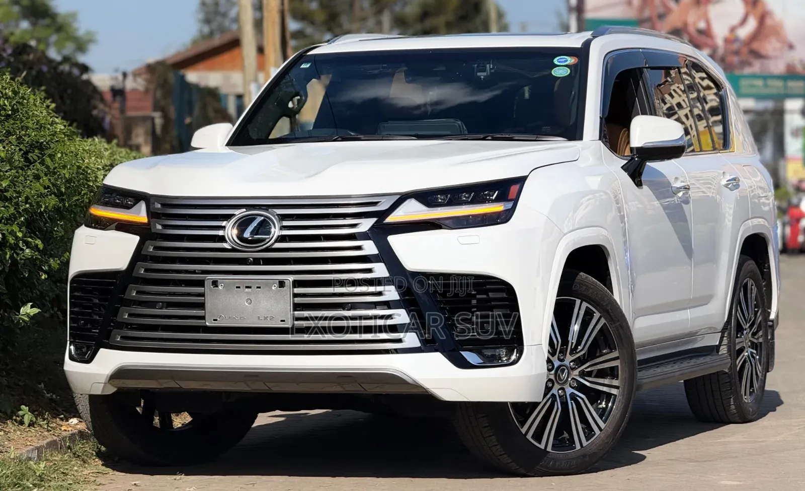 Lexus LX 600 2022 White