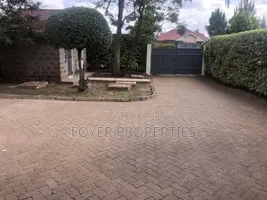 3bdrm House in Osupuko Estate, Gataka for rent