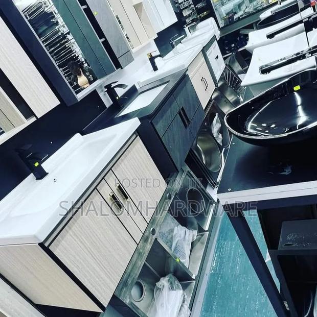 Cabinet Vanity
