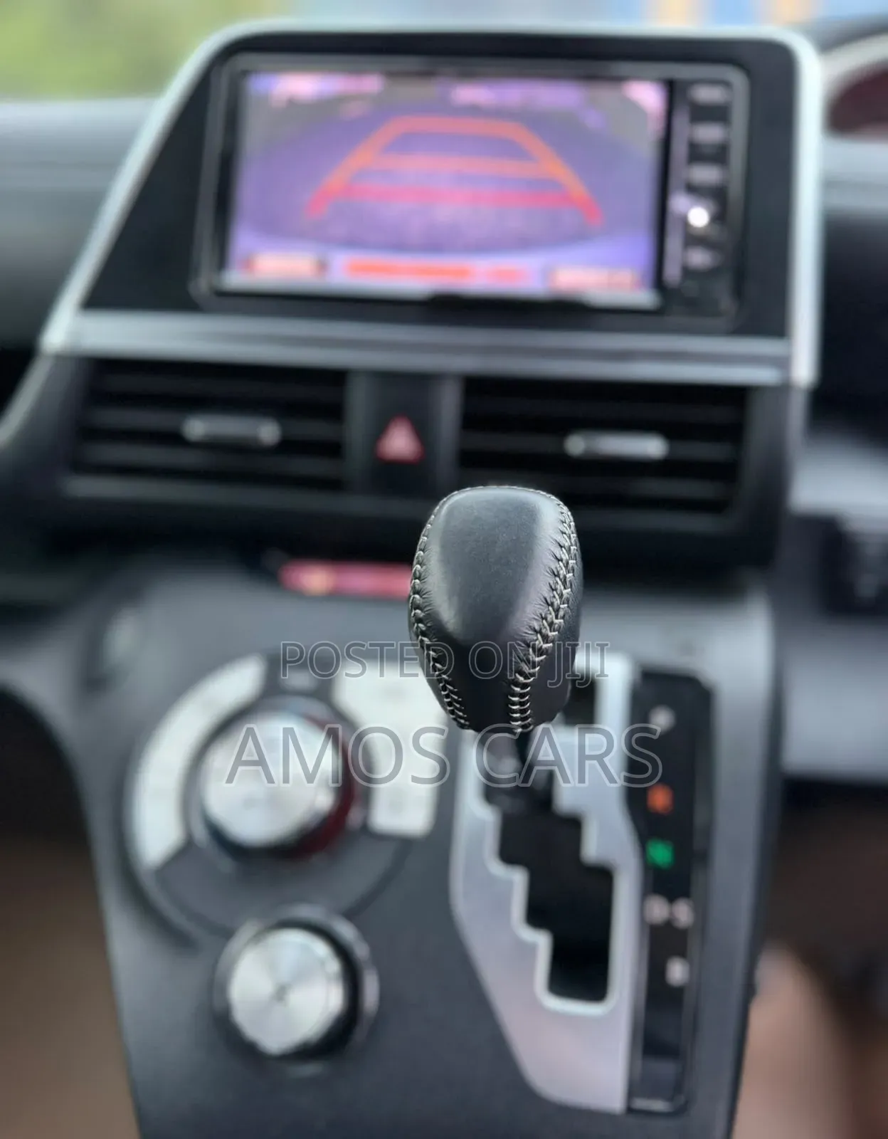 Toyota Sienta 2020 White