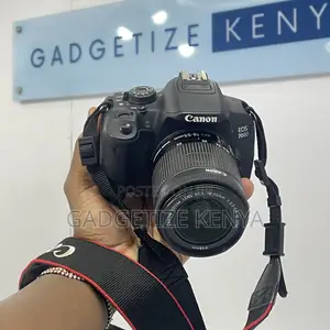 Pre-Owned Canon EOS 700D DSLR Camera Kit With 18-55mm Lens