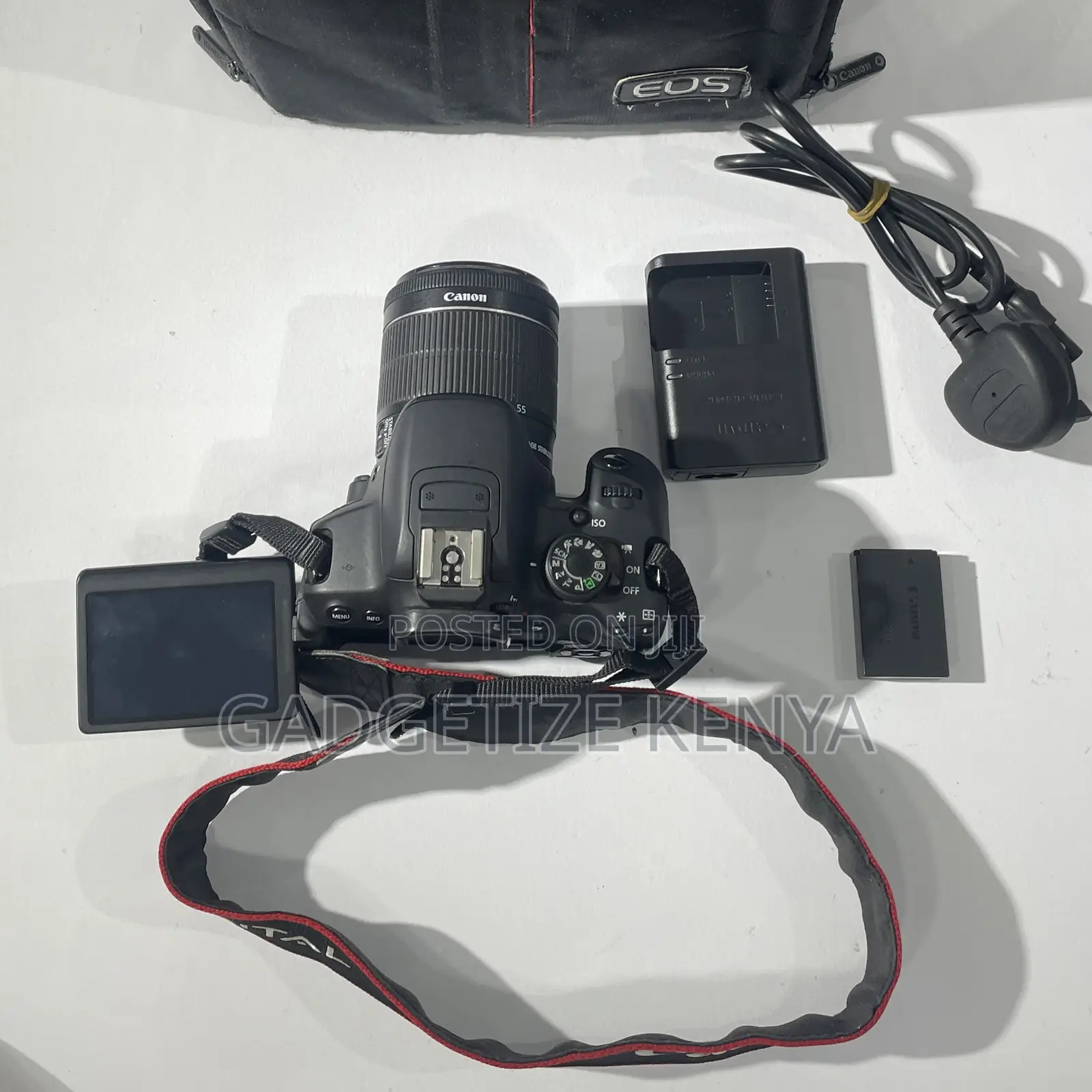 Pre-Owned Canon EOS 700D DSLR Camera Kit With 18-55mm Lens