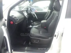 Toyota Land Cruiser Prado 2.7 2019 White