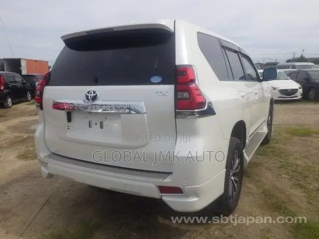 Toyota Land Cruiser Prado 2.7 2019 White