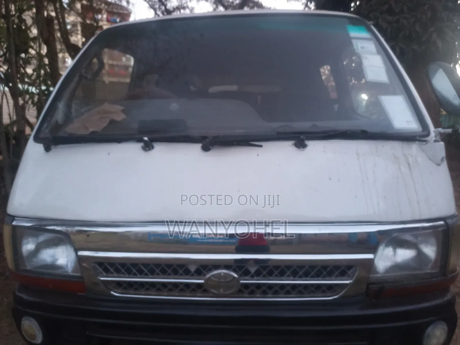 Toyota HiAce 2006 White