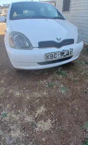 Toyota Vitz 2003 White