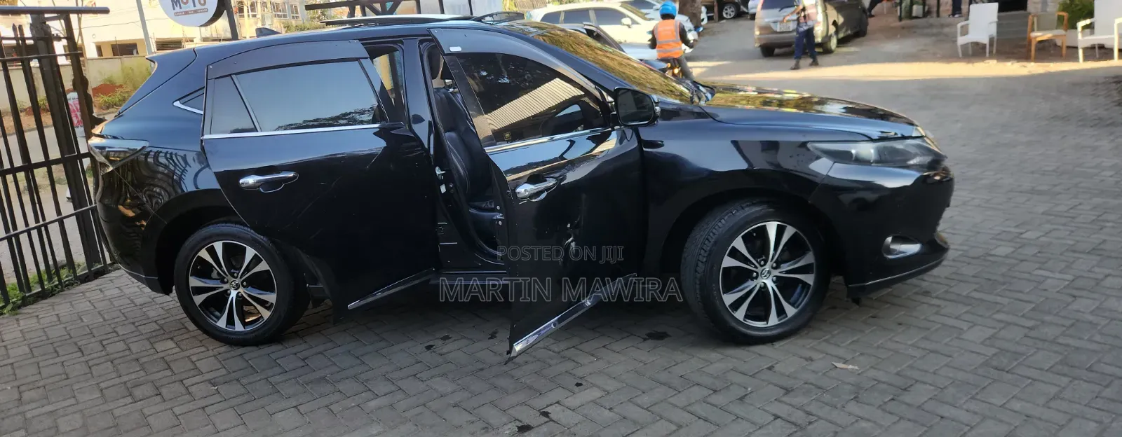 Toyota Harrier 2015