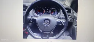 Volkswagen Polo 2015 Black