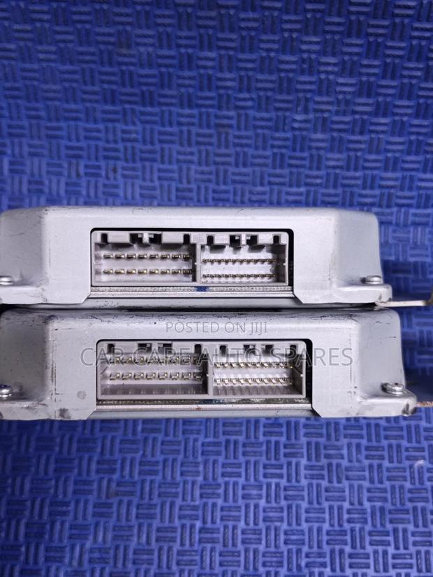 Control Module Subaru Forester - thumbnail 2
