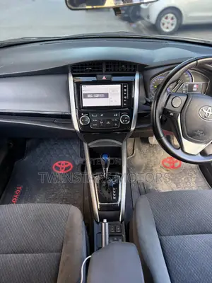 Toyota Axio 1.5 Hybrid G 2WD 2019 White