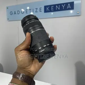 Canon EF 75-300mm Telephoto Zoom Lens F/4-5.6 III