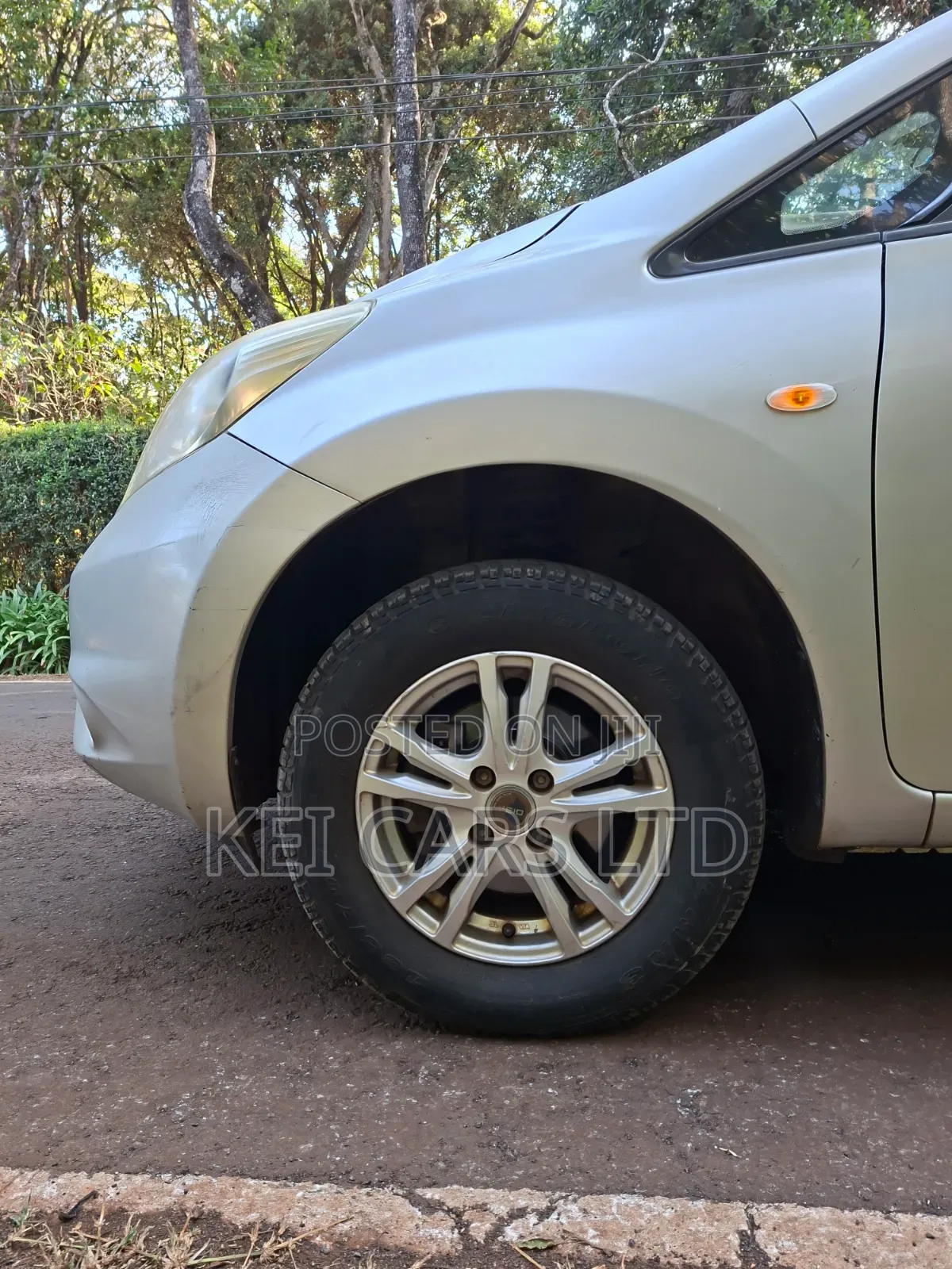 Nissan Note 2013 Silver