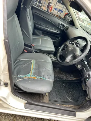 Nissan Advan 2004 White