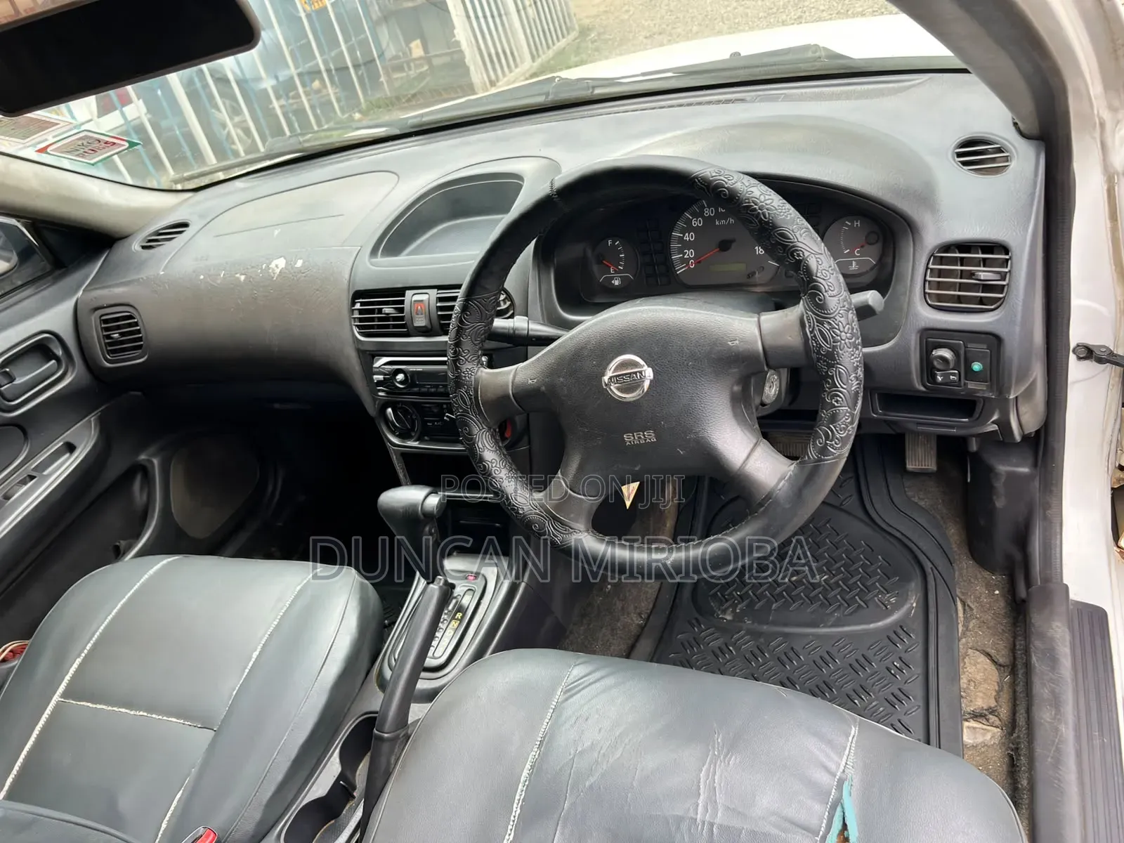 Nissan Advan 2004 White
