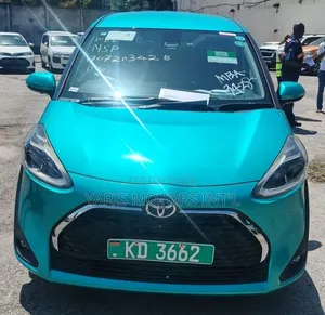 Toyota Sienta 2019