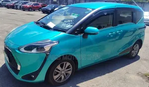 Toyota Sienta 2019