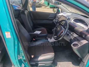Toyota Sienta 2019