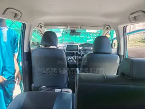 Toyota Sienta 2019