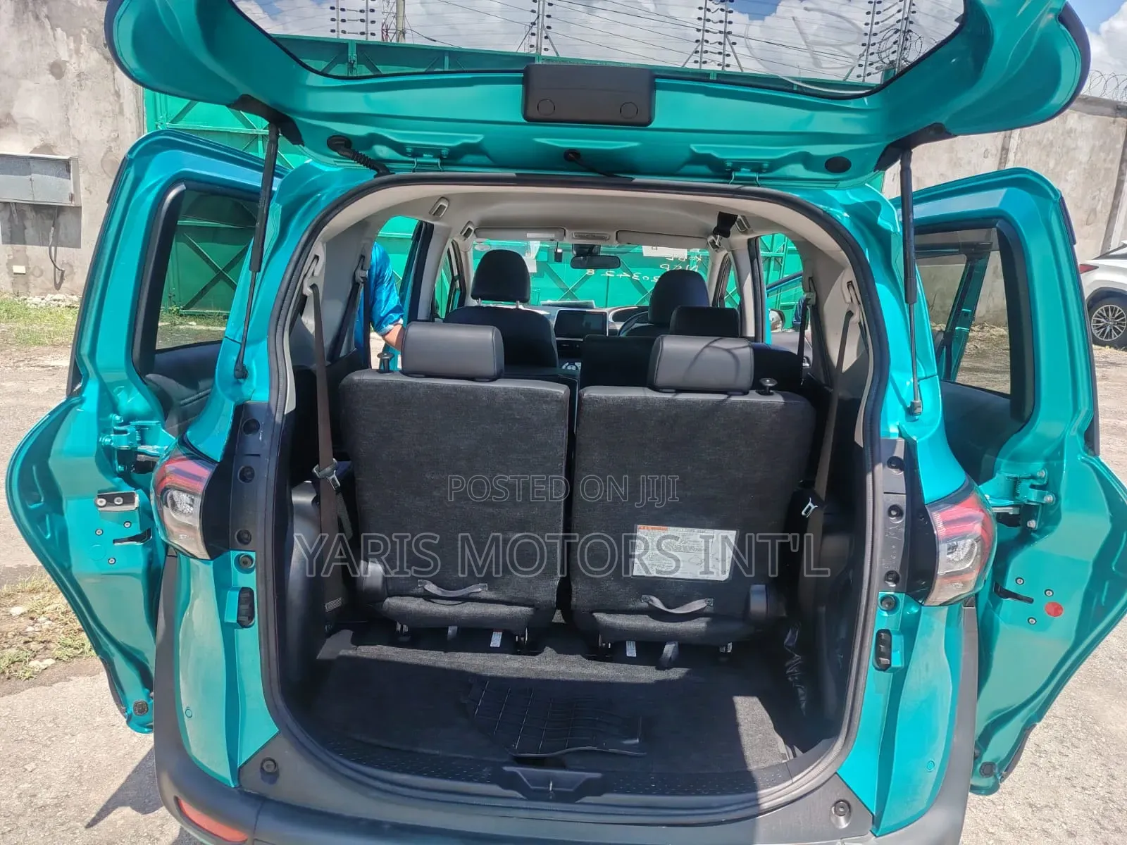 Toyota Sienta 2019