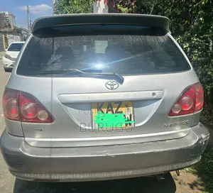 Toyota Harrier 2001 Silver