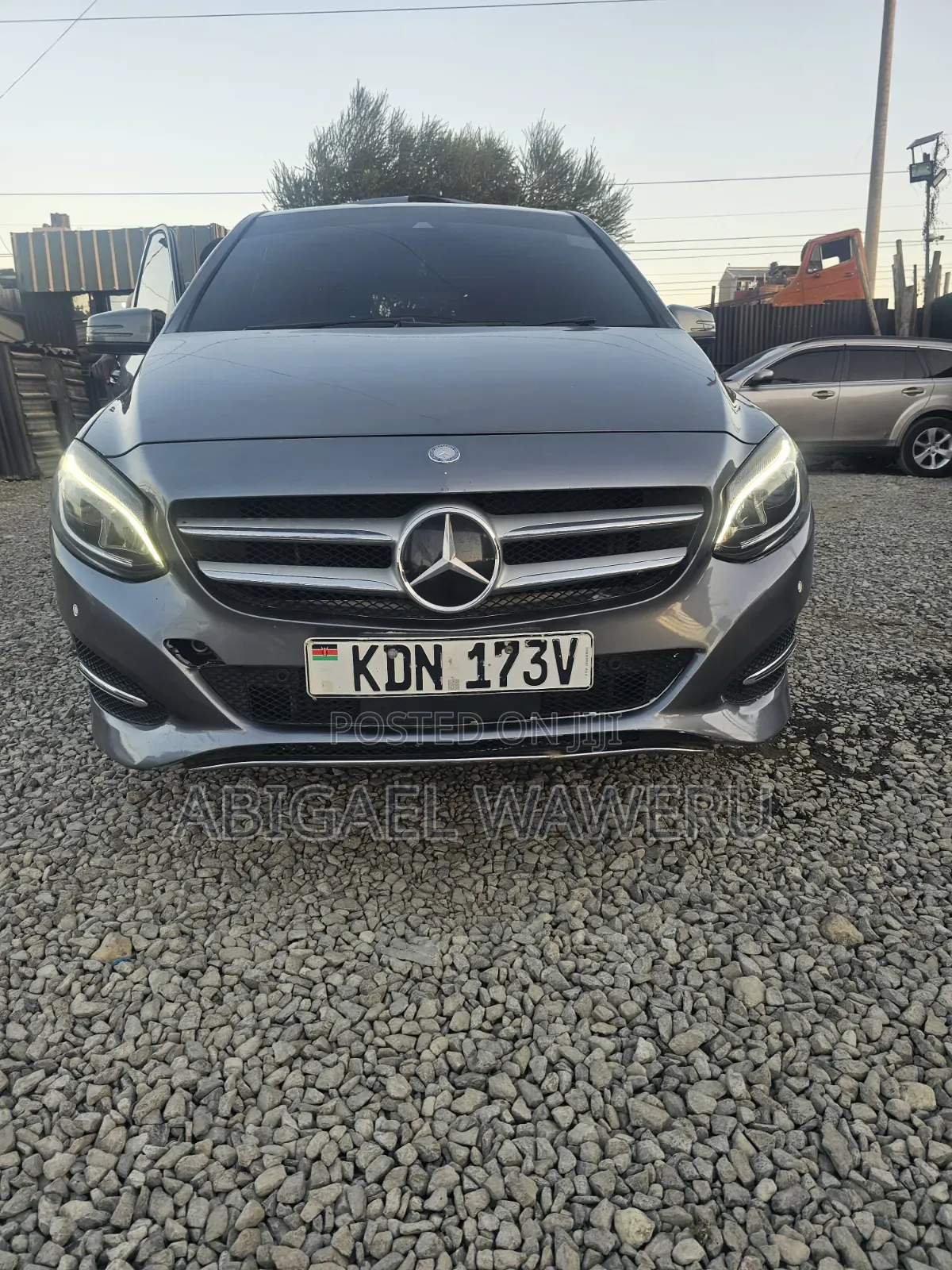 Mercedes-Benz B-Class B180 Petrol 2016 Gray
