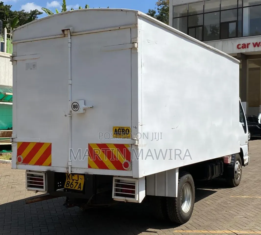 Isuzu NKR 2016
