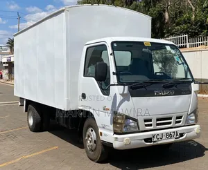 Isuzu NKR 2016