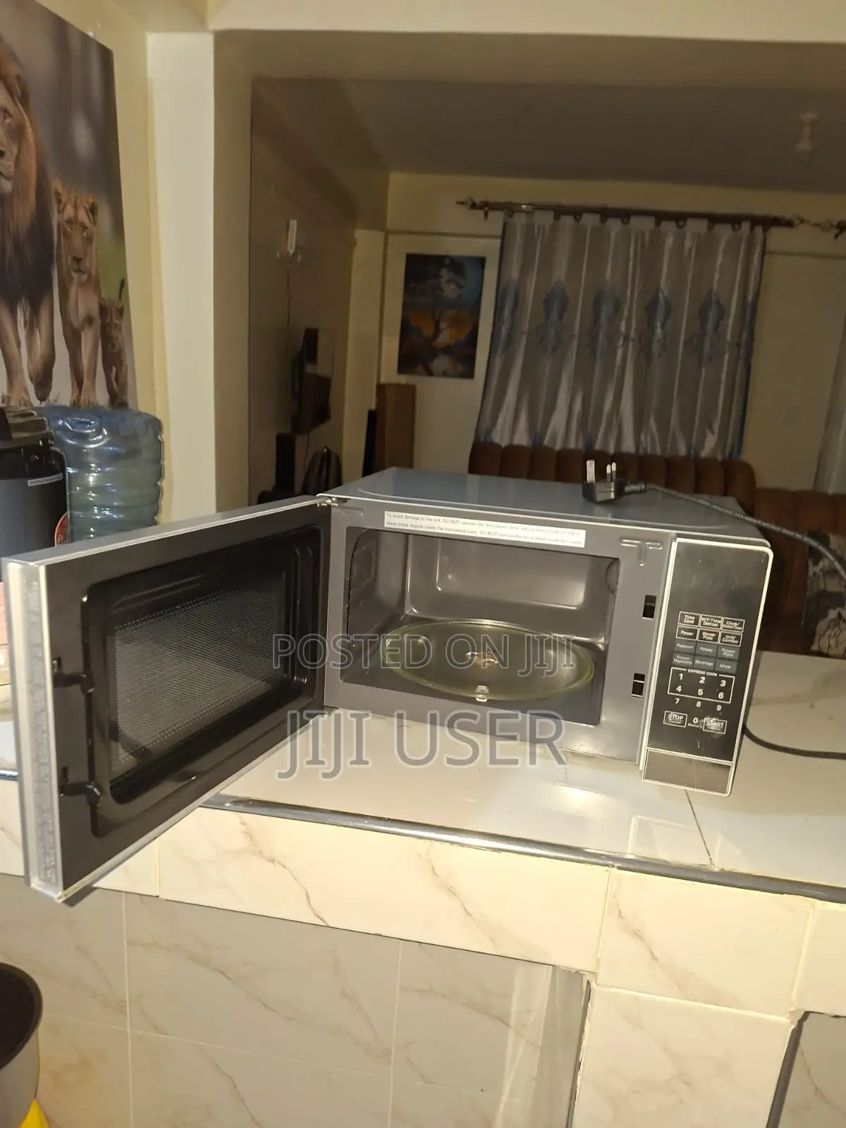 Von Mika Microwave 20 L