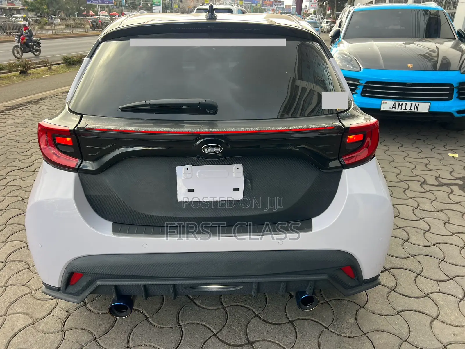 Toyota Yaris 2020 Gray