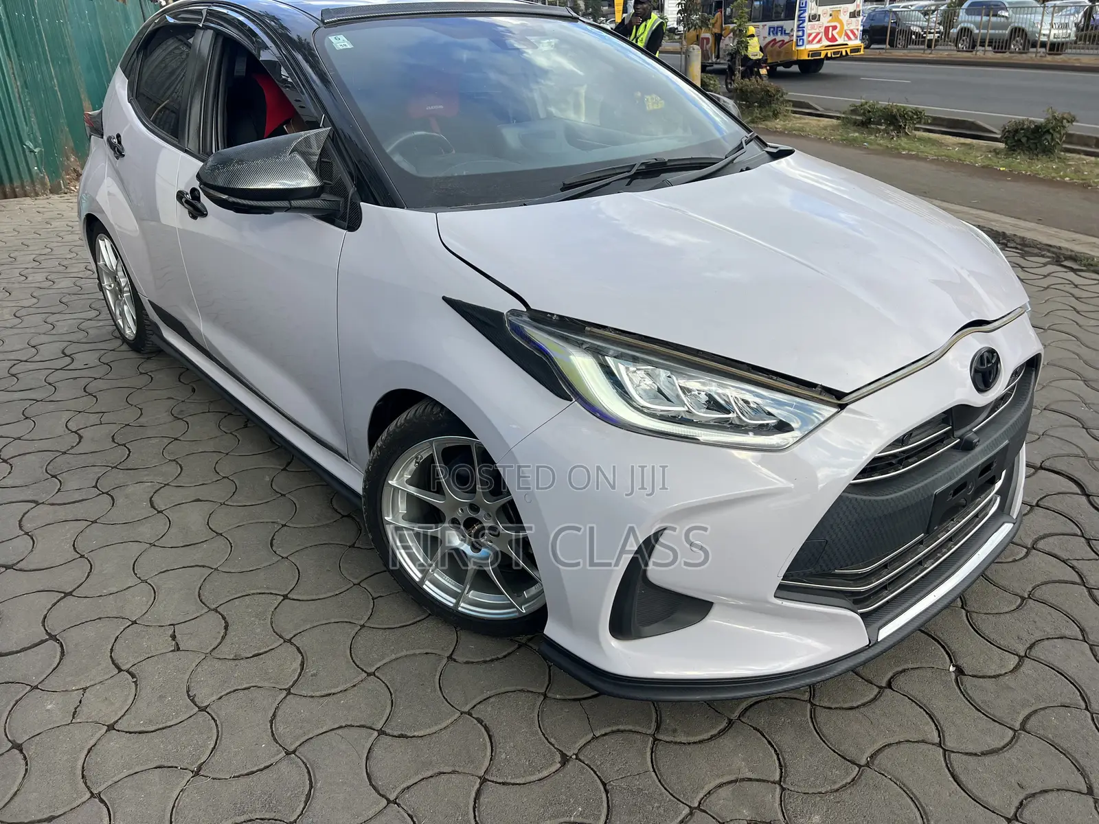 Toyota Yaris 2020 Gray