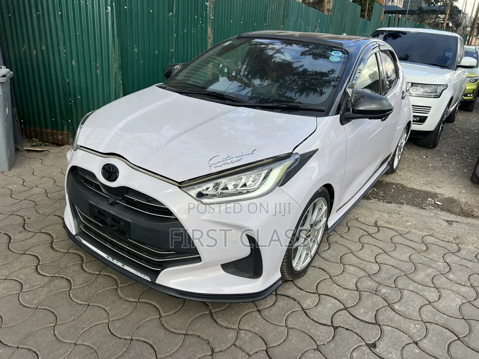 Toyota Yaris 2020 Gray