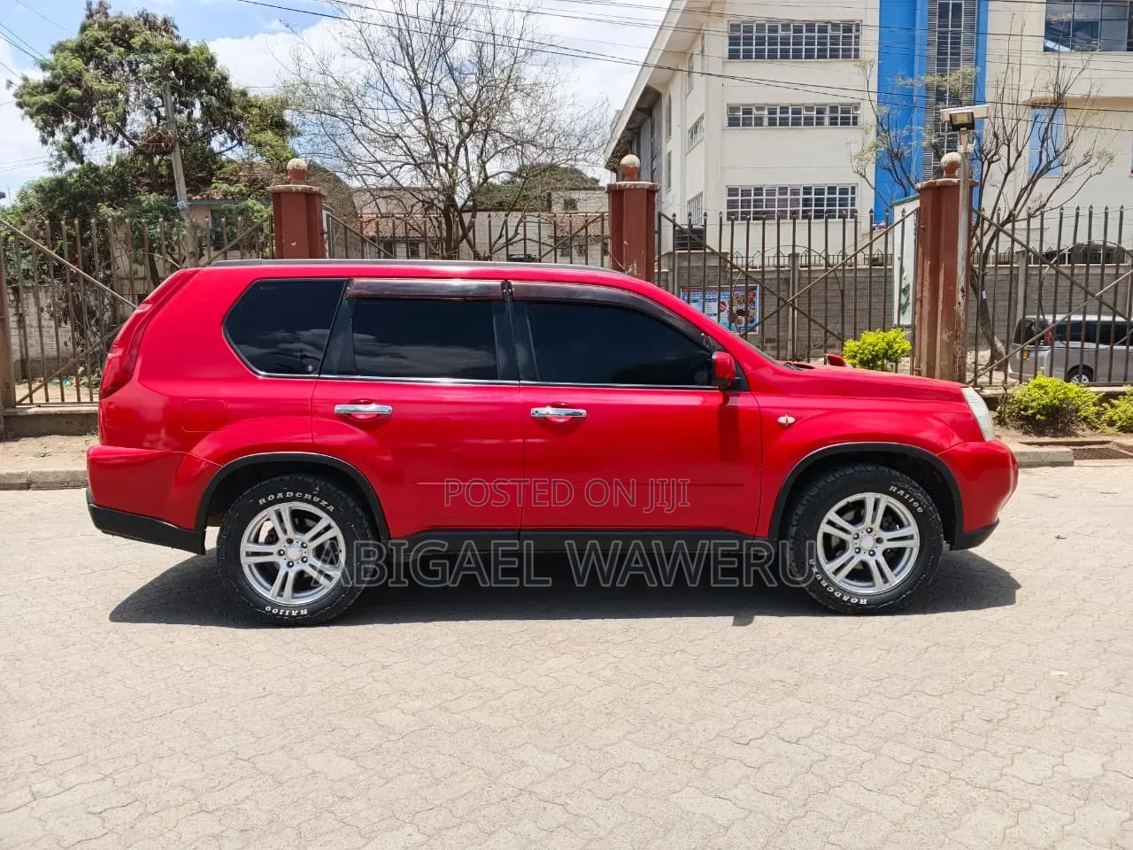 Nissan X-Trail 2010 Red