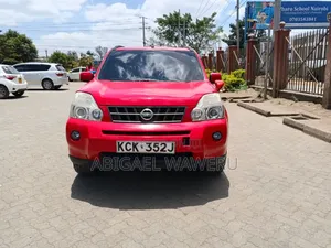 Nissan X-Trail 2010 Red