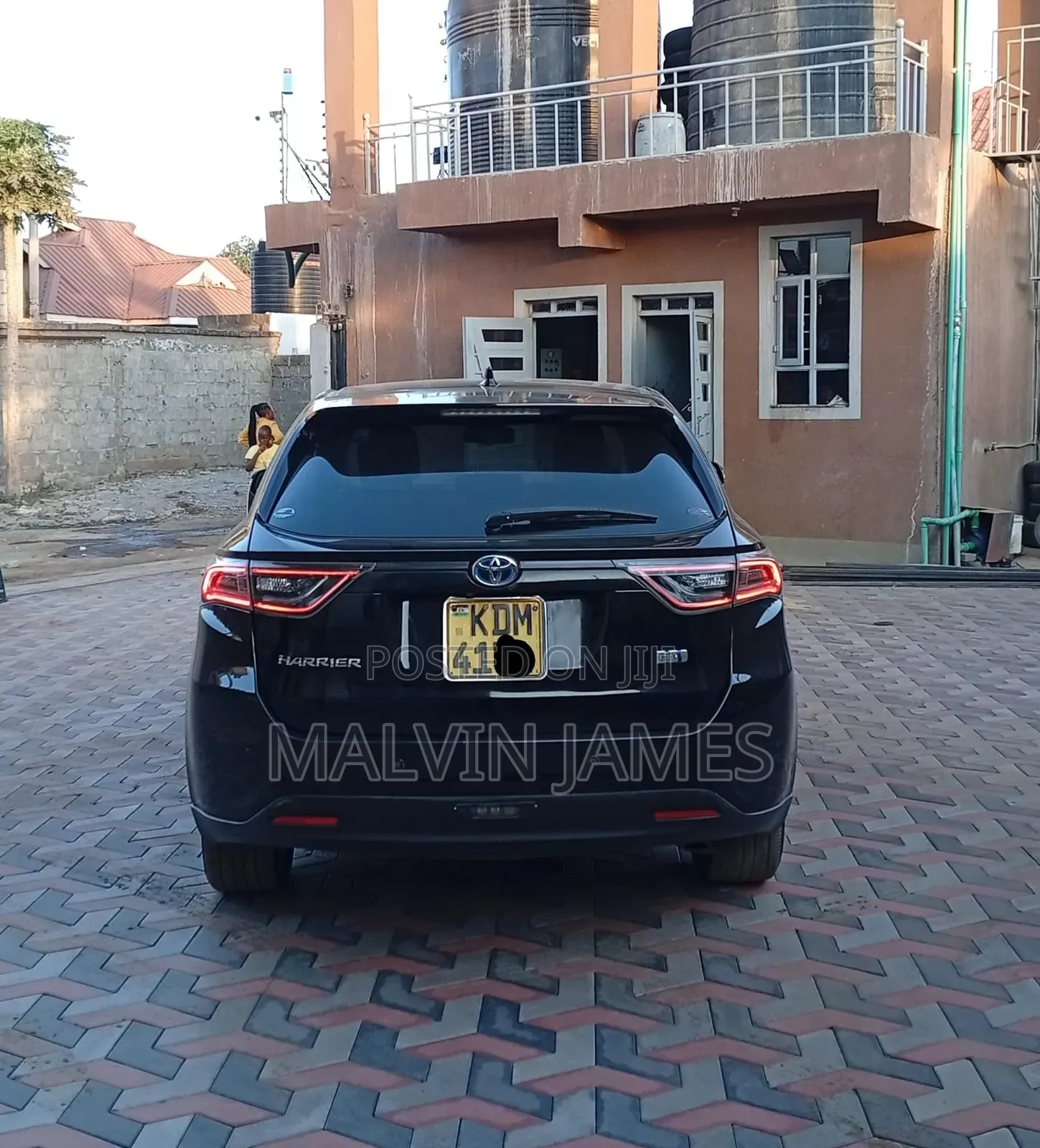 Toyota Harrier 2.5 Hybrid 4WD 2016 Black