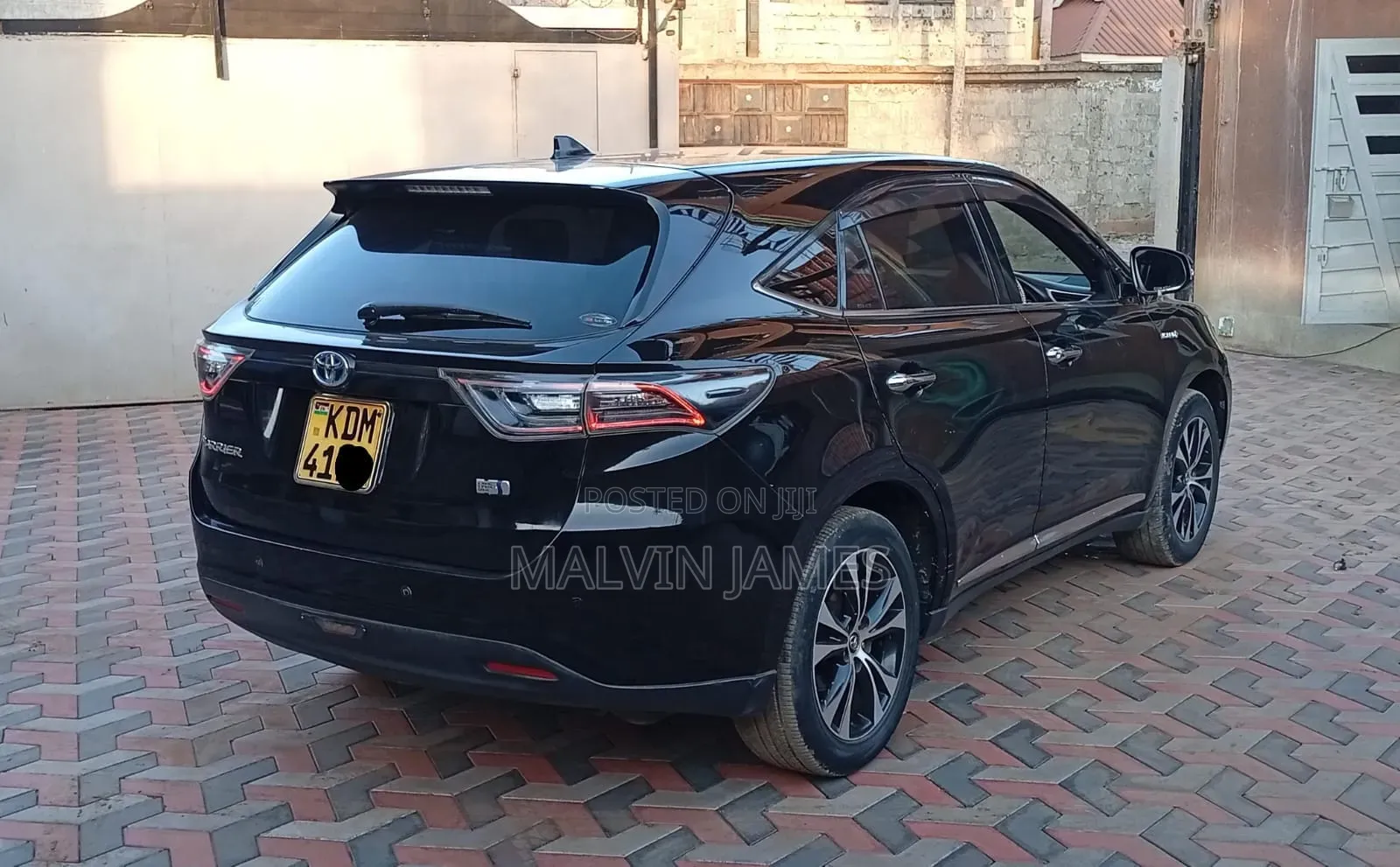Toyota Harrier 2.5 Hybrid 4WD 2016 Black