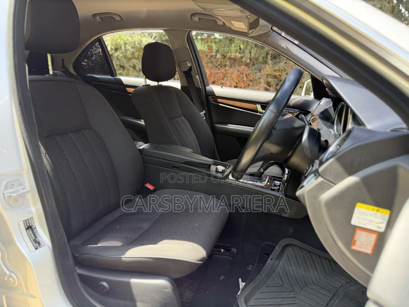 Mercedes-Benz C200 2011 Silver