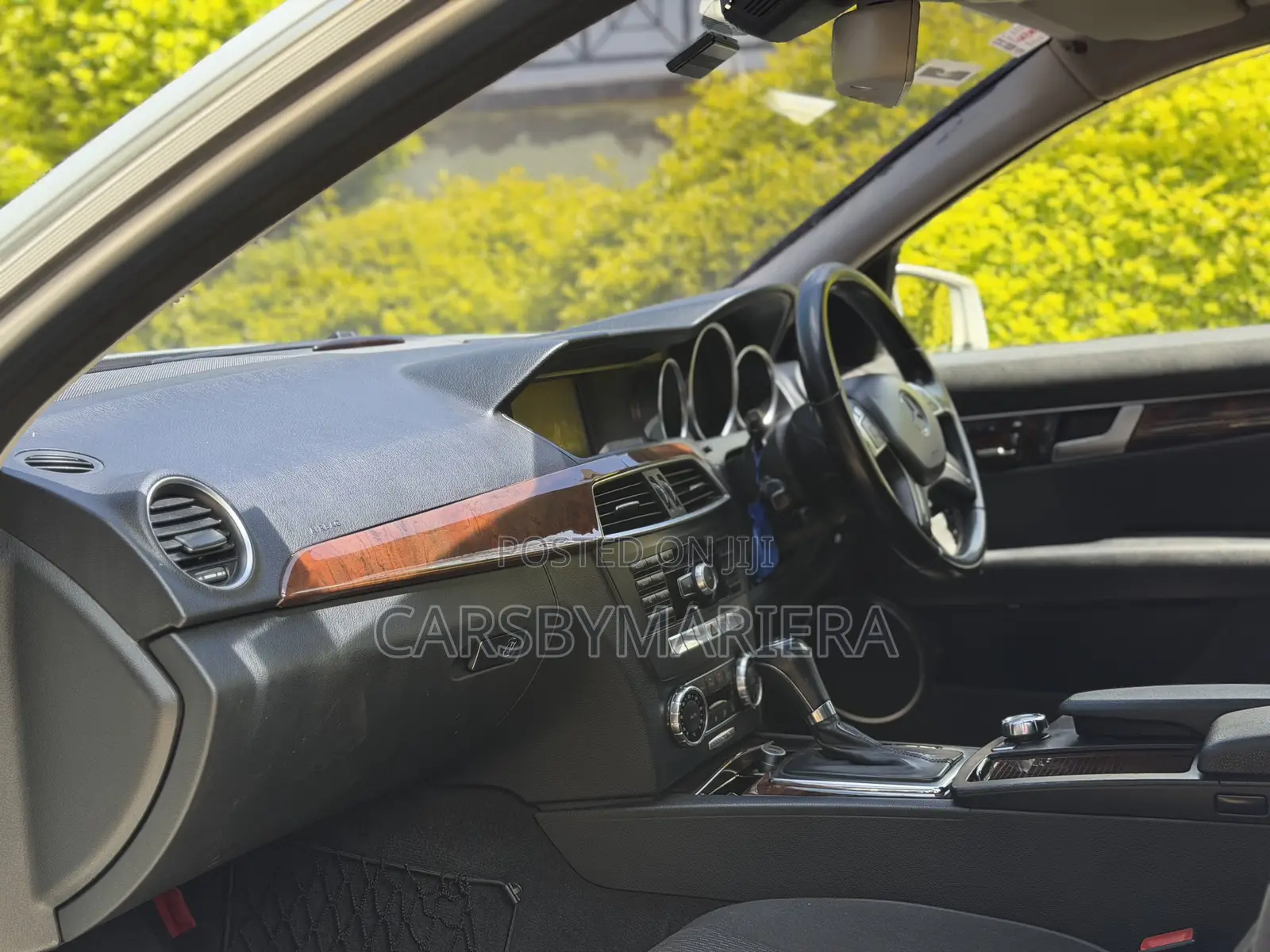 Mercedes-Benz C200 2011 Silver