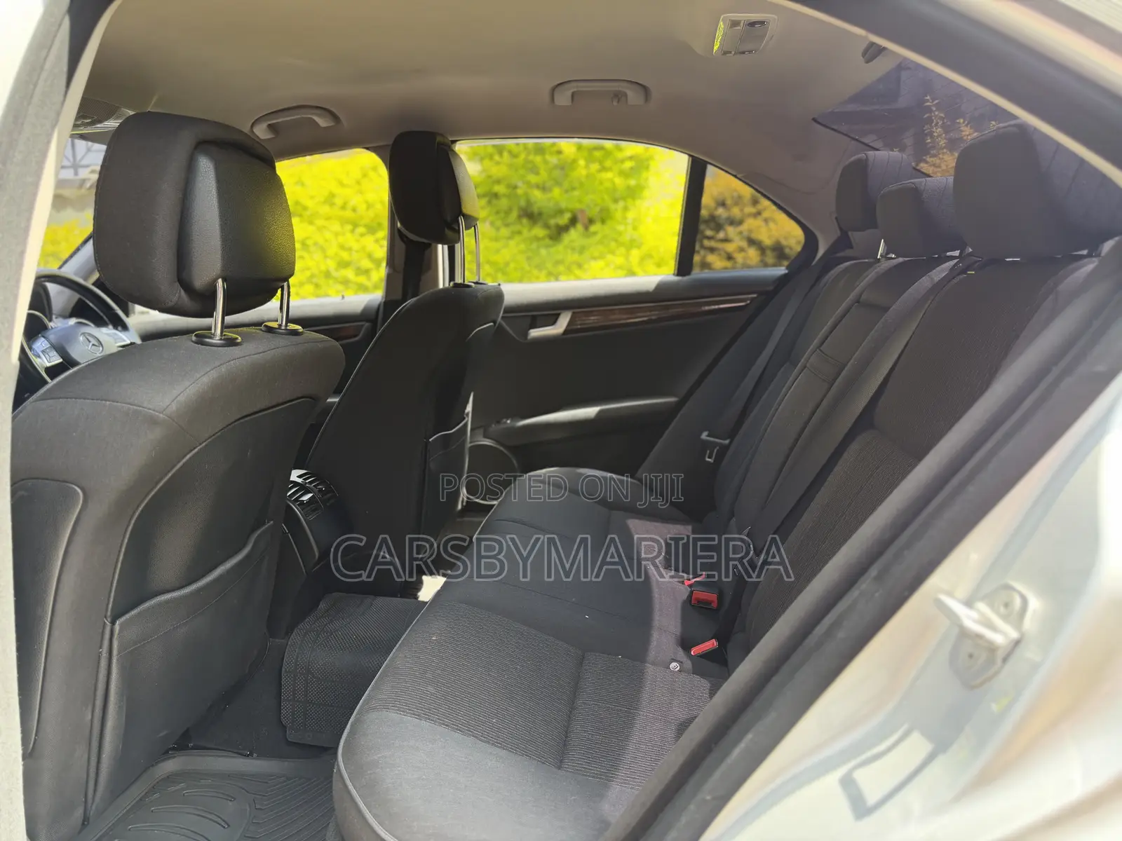 Mercedes-Benz C200 2011 Silver