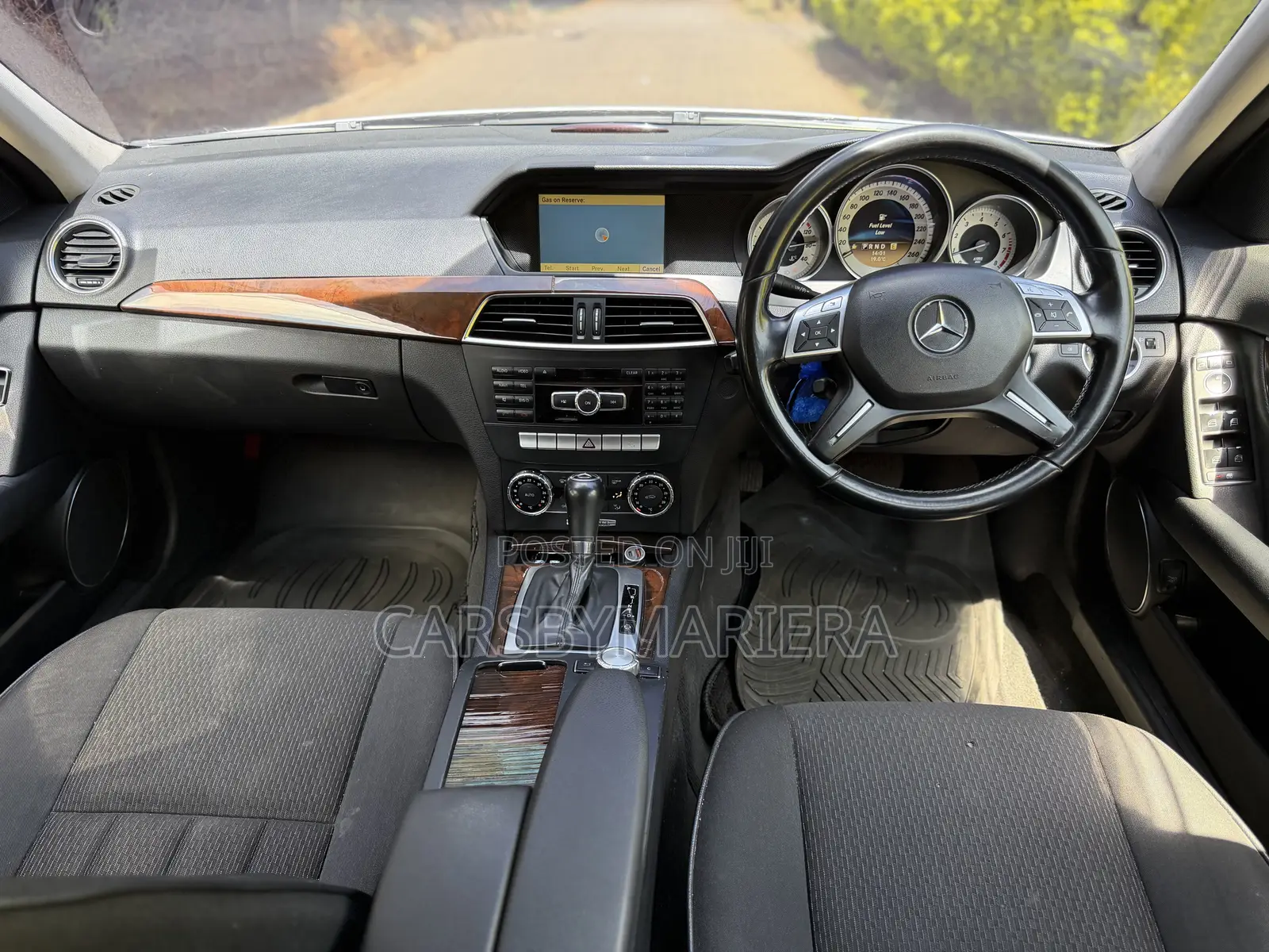 Mercedes-Benz C200 2011 Silver
