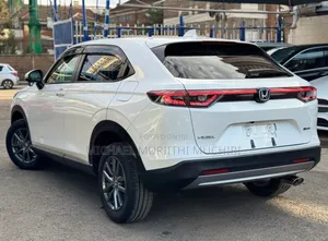 Honda Vezel 2022 White