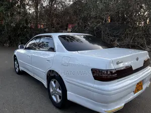 Toyota Mark II 2.0 RWD 1998 White