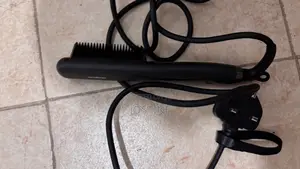 Oraimo SleekWave Hair Straightener Brush