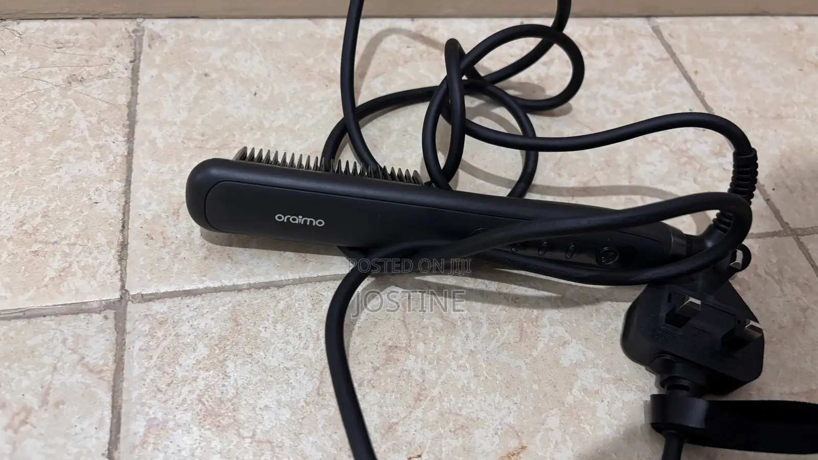Oraimo SleekWave Hair Straightener Brush