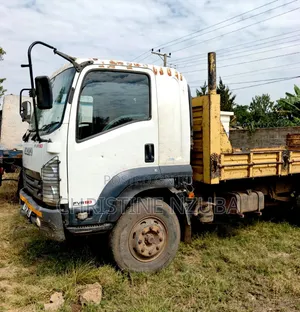 Isuzu FVR90 2022