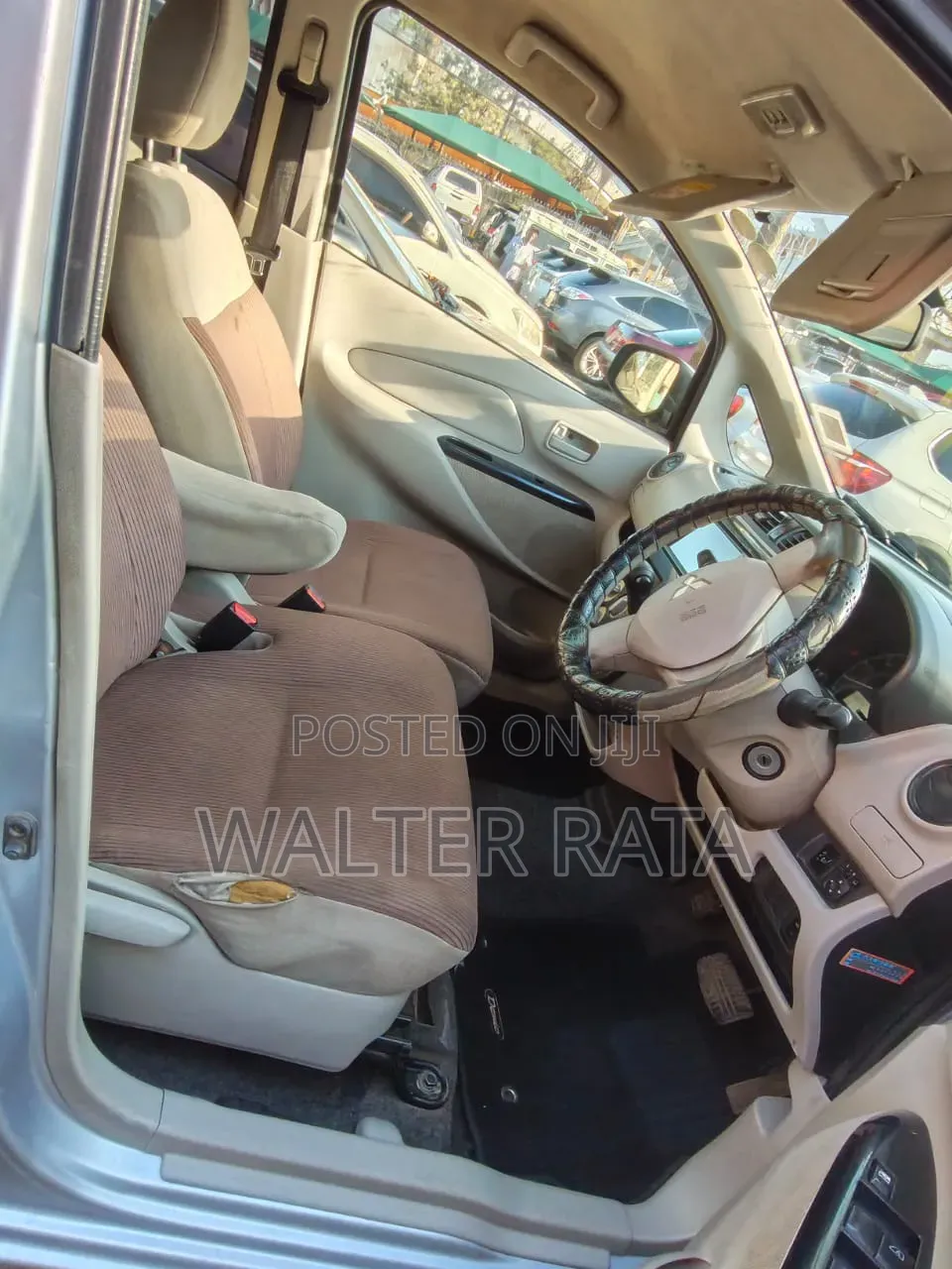 Mitsubishi EK Wagon 660 FWD 2016 Silver