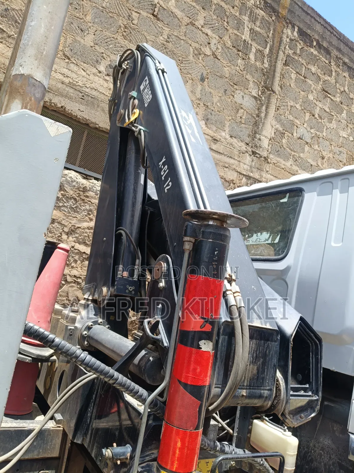 ISUZU FVZ kCQ With Crane for Sale