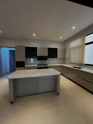 5bdrm Villa in Lavington, Muthangari for sale
