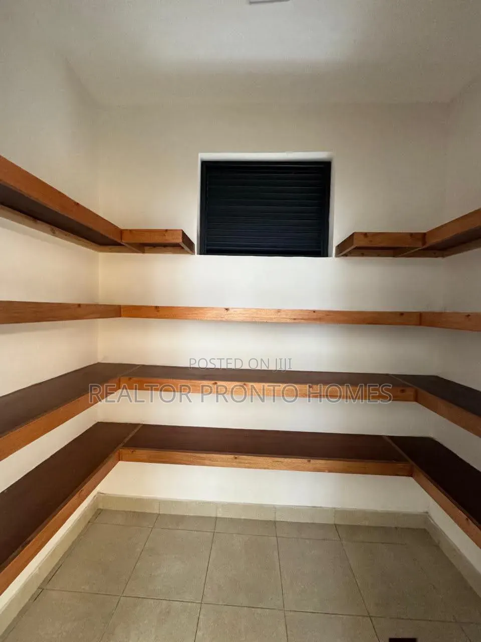 4bdrm Townhouse/Terrace in Syokimau, Gateway Mall Area for sale